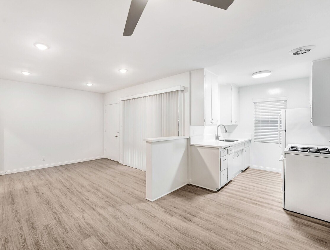 Building Photo - Ramona Apartments