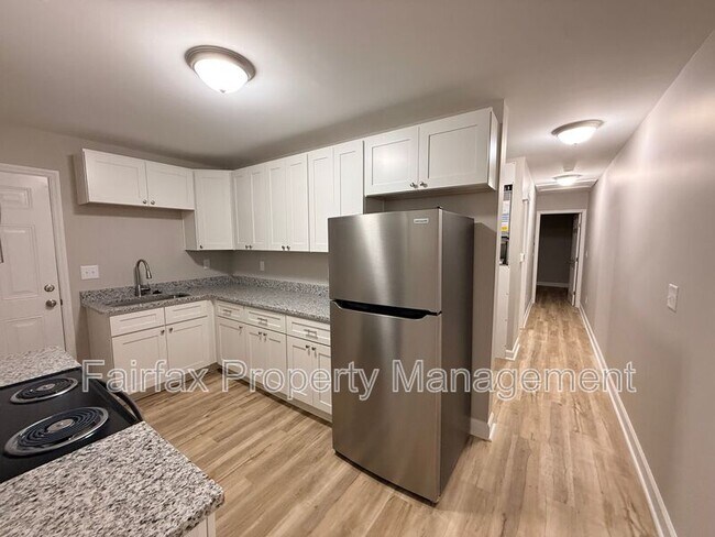 Photo - 2416 Owen St Apartment