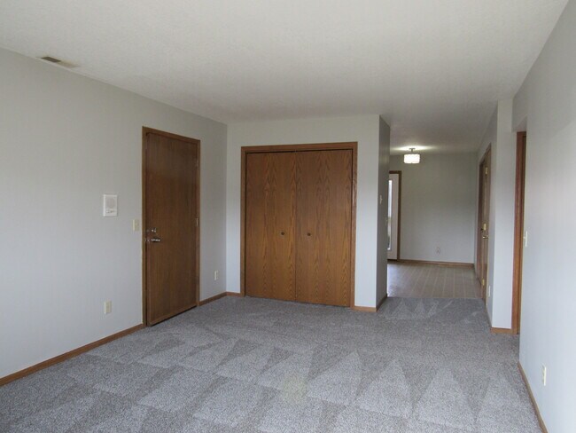 Building Photo - 703 11th Avenue B Ct