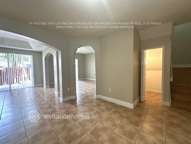 Foto del edificio - 8387 NW 143rd St