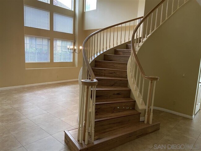 Building Photo - 14284 Breezeway Pl