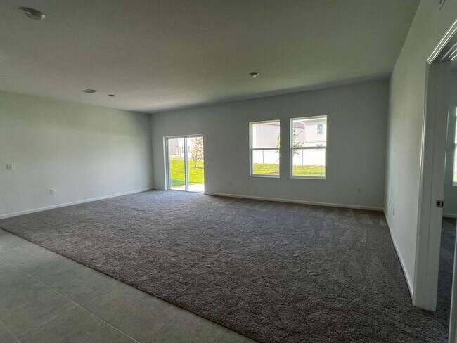 Foto del edificio - Hills of minneola 3 beds 2 baths single fa...