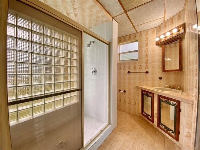 Building Photo - 14131 NW 3rd Ave