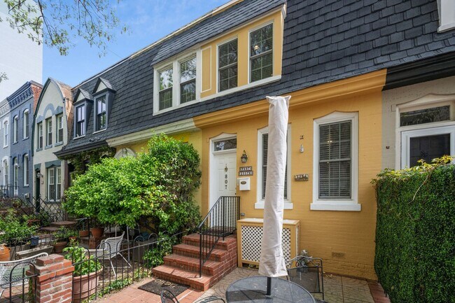 Foto del edificio - Charming 2 Bedroom in Foggy Bottom