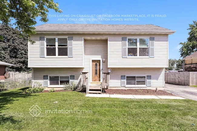 Building Photo - 833 N Elmwood Dr