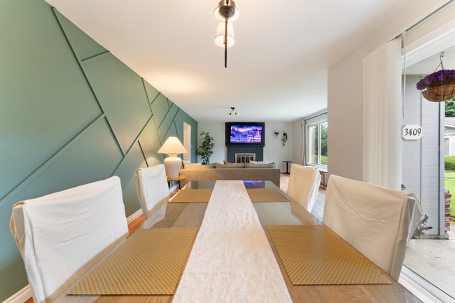 Foto del edificio - 3409 NE Oaks Ln