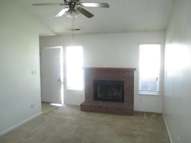 Building Photo - 124 Live Oak Ct