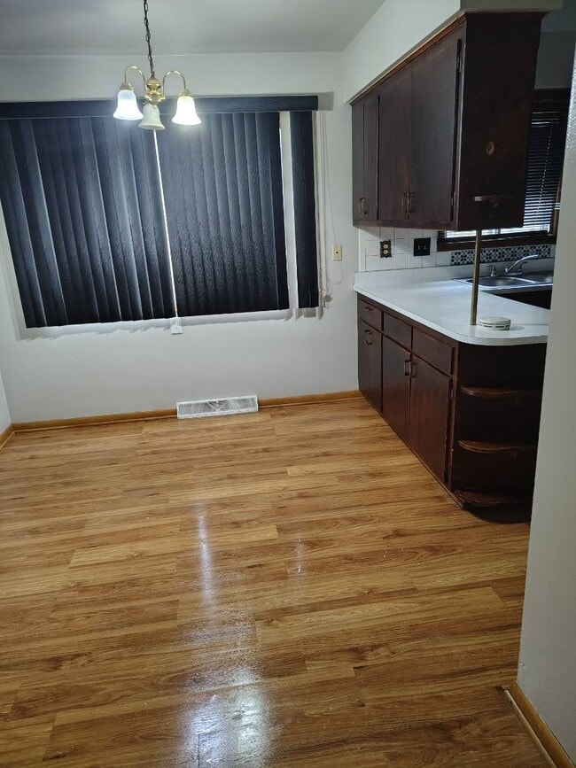 Building Photo - 8027 W Beckett Ave
