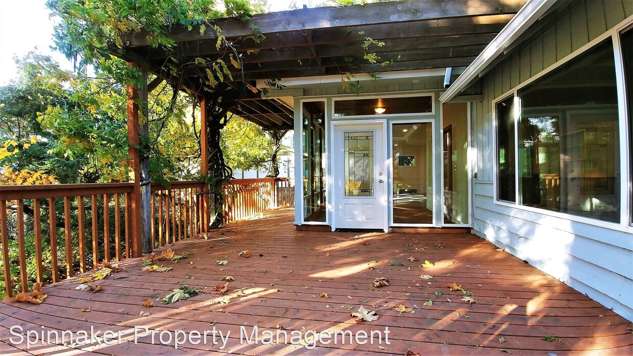 Primary Photo - 4 br, 2.5 bath House - 7217 27th St West