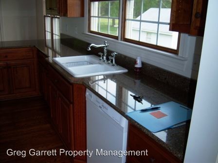 Foto del edificio - 4 br, 3 bath House - 1370 Poquoson Avenue