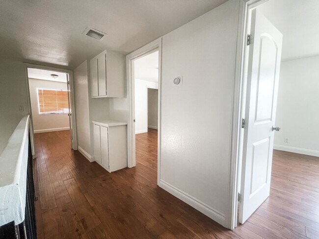 Foto del edificio - 5 bed/3 bath home in the heart of Spring Valley!