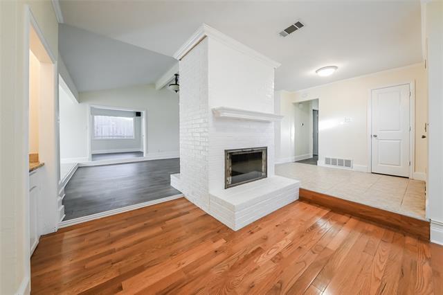 Building Photo - 732 Aspen Ct
