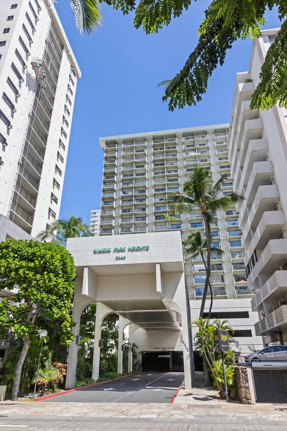 2440 Kuhio Ave Unit 611, Honolulu, HI 96815 Condo for Rent in