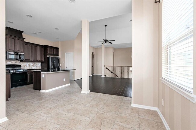 Foto del edificio - 12243 Stellano Ln