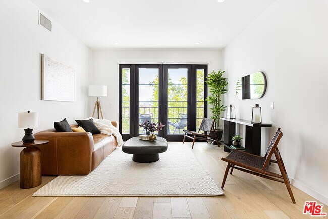 Foto del edificio - 1333 Orange Grove Ave