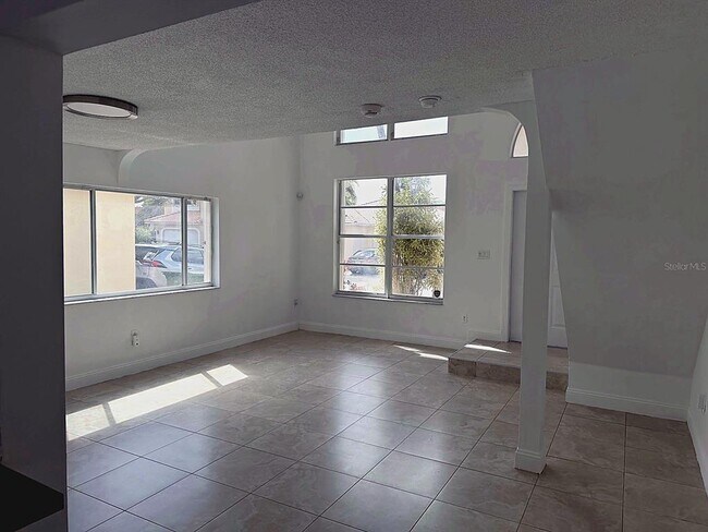 Foto del edificio - 114 Danielle Ct