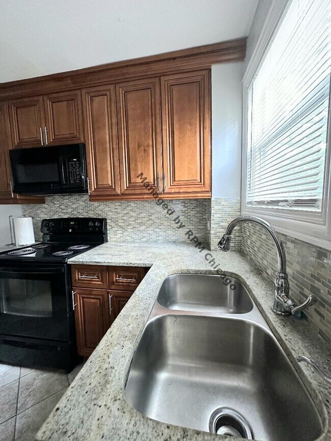 Foto del edificio - 1420 N Harlem Ave