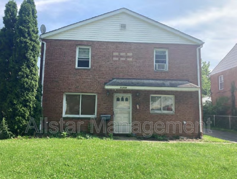 21200 Crystal Ave Unit Down, Euclid, OH 44123 Condo for Rent in