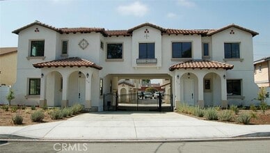 Building Photo - 425 W Duarte Rd