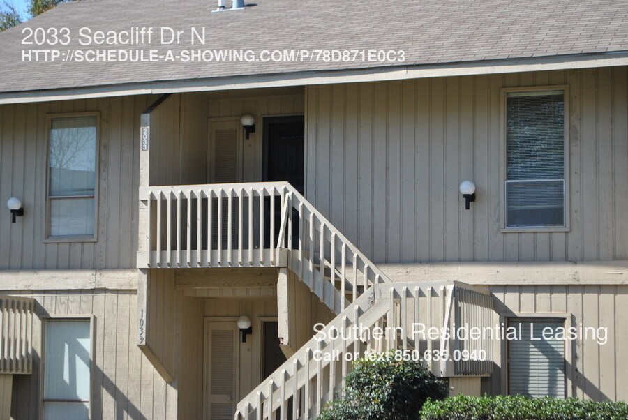 Foto principal - 2033 Seacliff Dr N