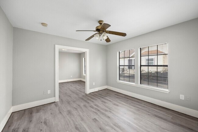 Building Photo - 4605 Beggs St