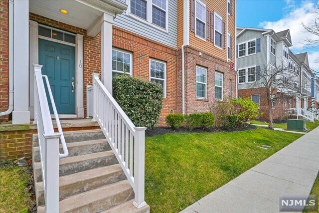 Building Photo - 10 Wesmont Drive