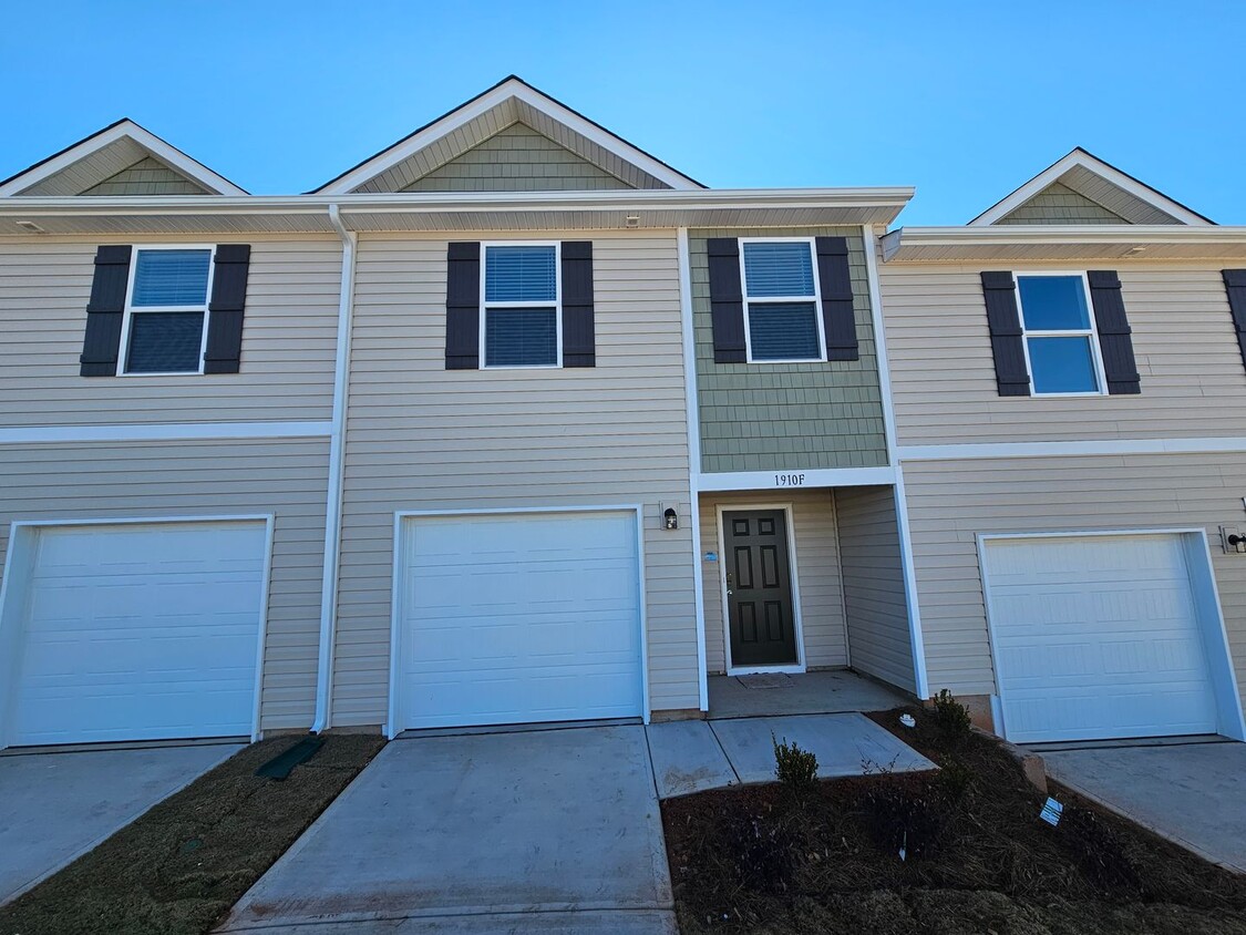 Primary Photo - Brand New townhome in Newton North Carolina!