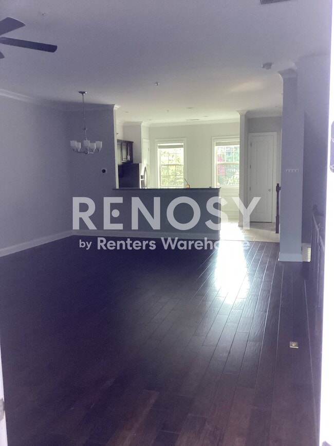 Building Photo - 2422 Tenor Ln