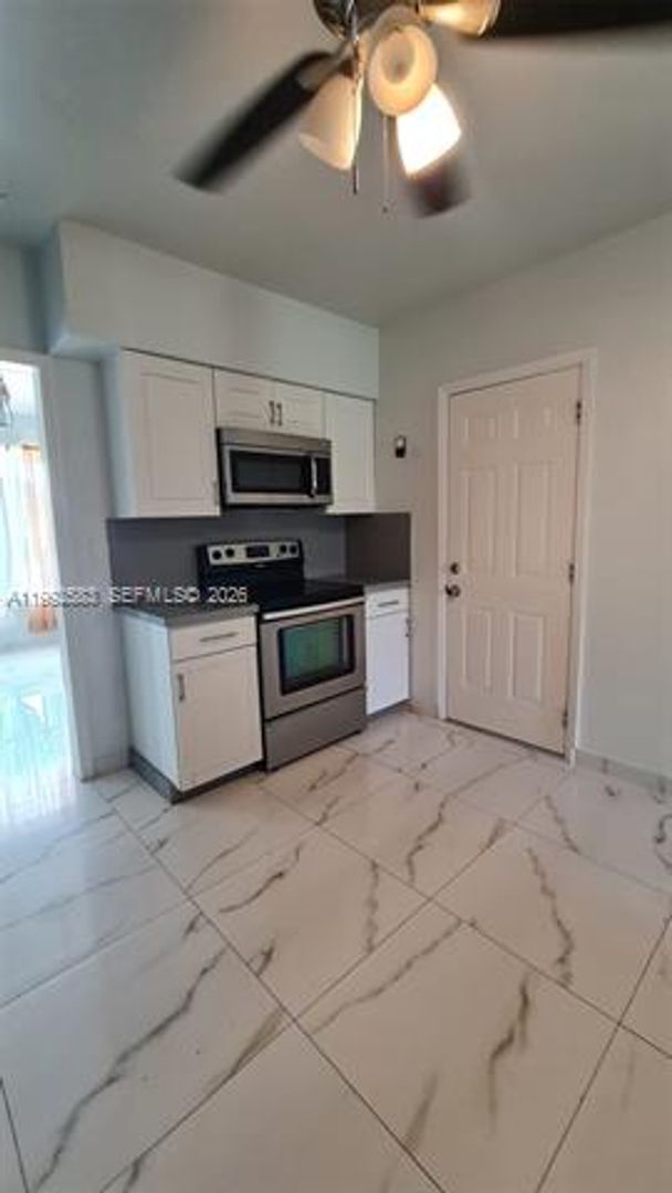 Photo - 6130 SW 64th Ave House