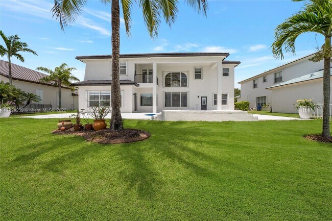 Building Photo - 4707 SW 195th Terrace
