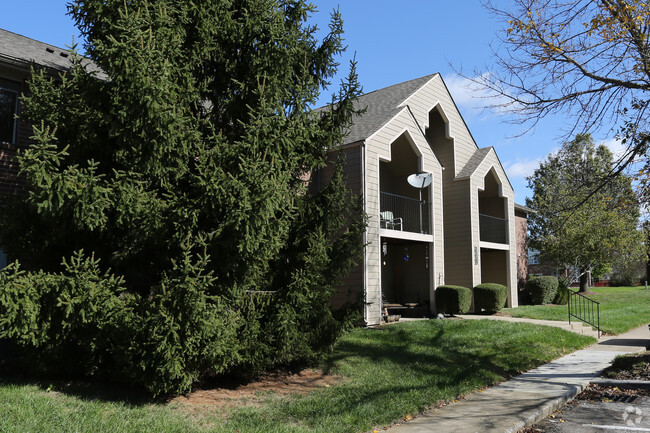 Foto del edificio - Greenwood Place Apartments