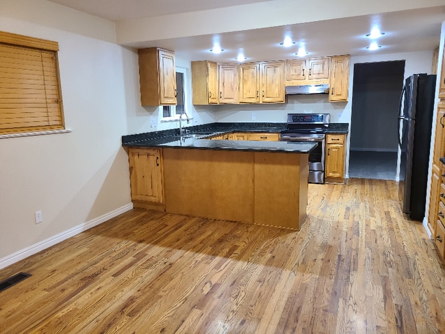 Foto del edificio - 287 E 600 N