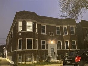 Building Photo - 6603 S Bishop St