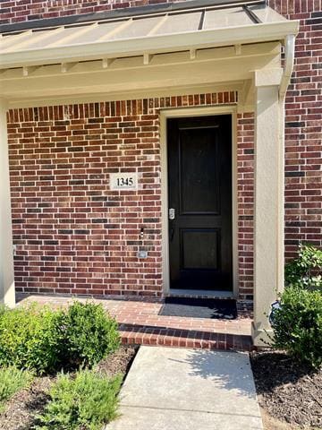 Building Photo - 1345 Ethan Dr