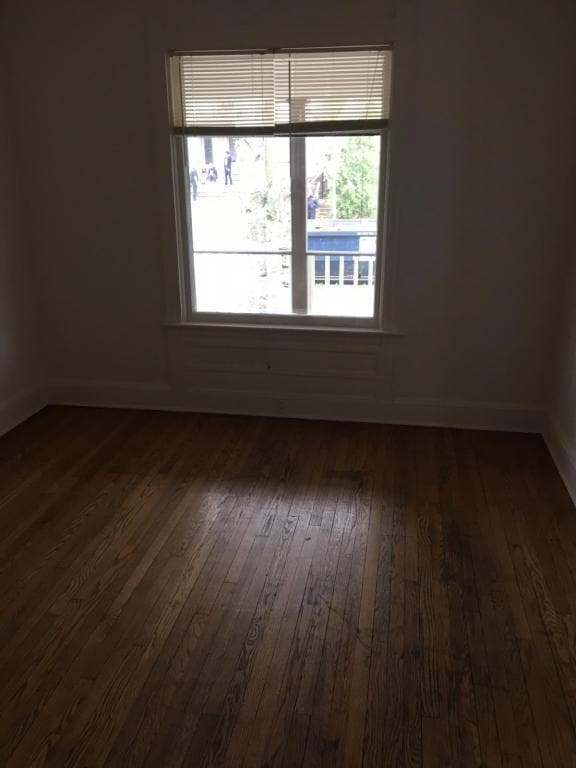 Foto del edificio - 3277 N Bartlett Ave