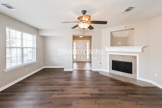 Building Photo - 5363 Waterdance Dr