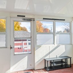 Building Photo - 601 Rumely St