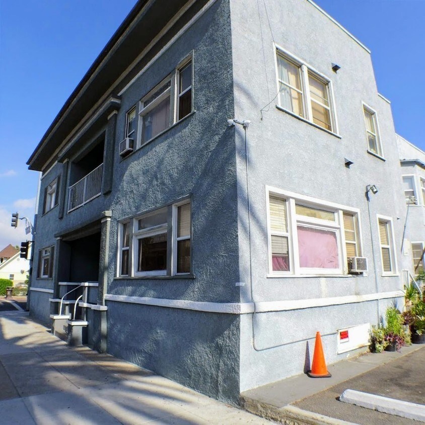 Building Photo - 354 Chestnut Ave