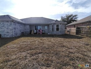 Building Photo - 2805 Larissa Dr
