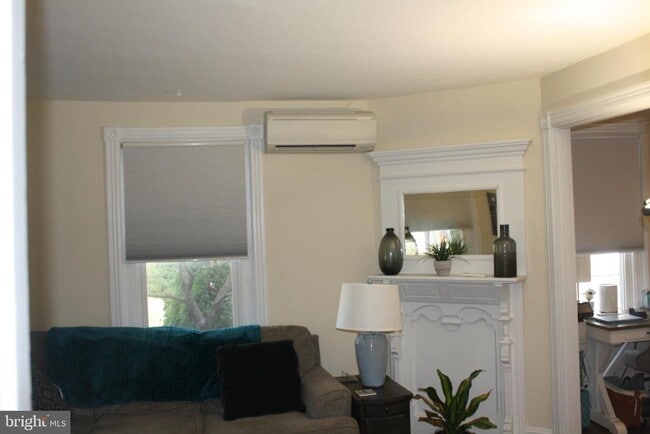 Foto del edificio - 820 W Bridge St