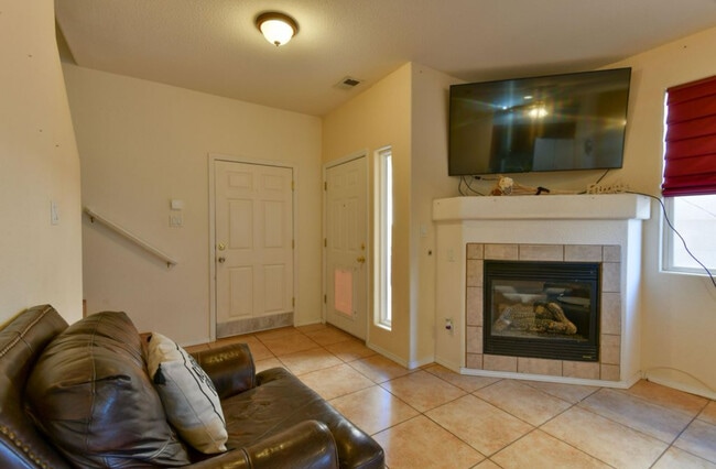 Building Photo - 13615 Shaffer Ct SE