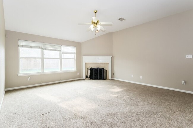 Foto del edificio - 12534 Blinnwood Ln