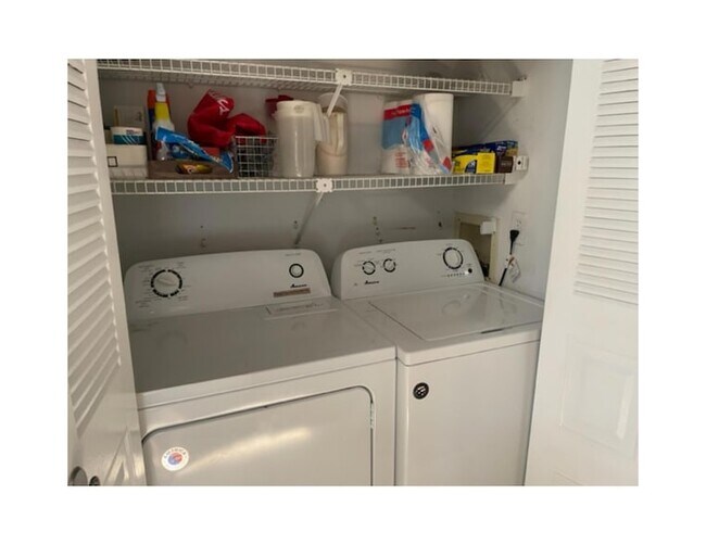 Foto del edificio - 14381 Campanelli Dr