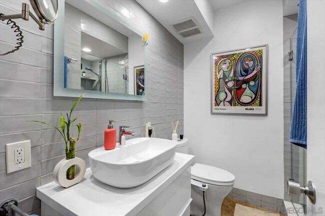 Foto del edificio - 4320 S Corbett Ave