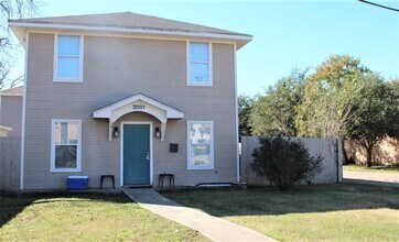 Building Photo - 2001 Marie Dr