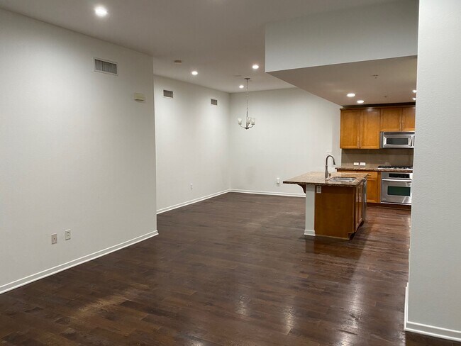 Dining Room Area beside Kitchen - 111 S De Lacey Ave