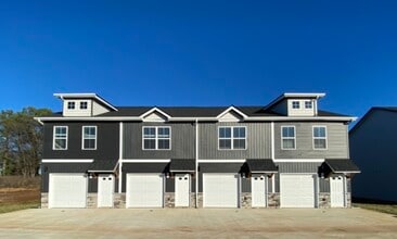 Building Photo - 1039 Glenkirk Dr