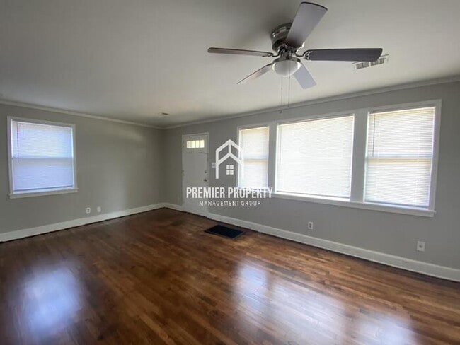 Building Photo - 3664 Fairmont Ave