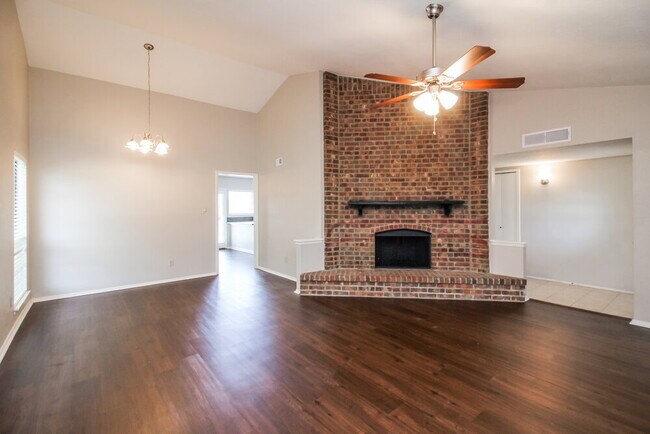 Foto del edificio - 1385 Southridge Dr