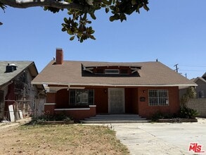 Building Photo - 1648 4th Ave